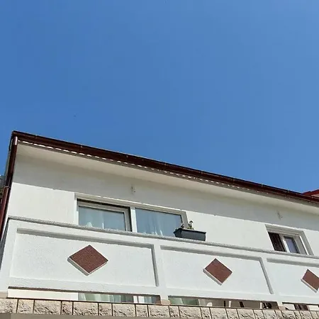 Sanja Apartment *