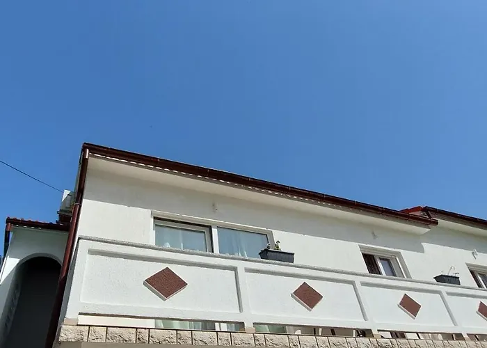 Sanja Apartment *
